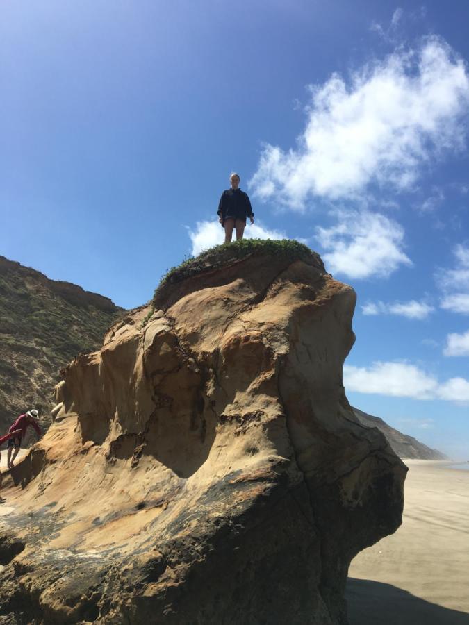 Toad Hall Baylys Beach Bagian luar foto